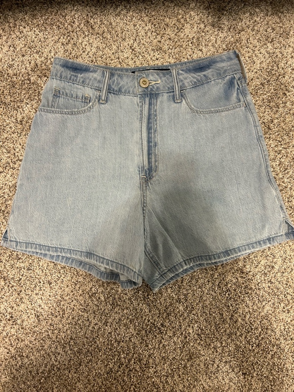 Hollister Ultra High-Rise 90s Shorts